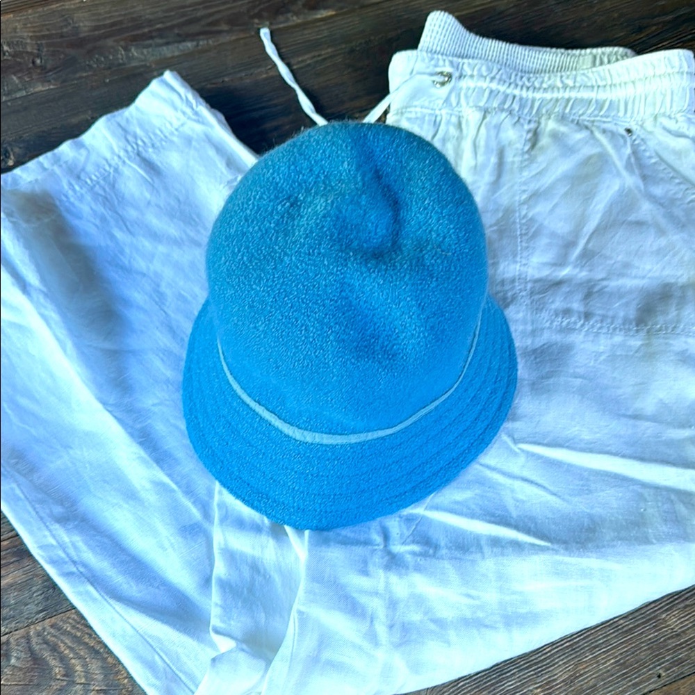 Talbots sky blue‎ bucket hat EUC